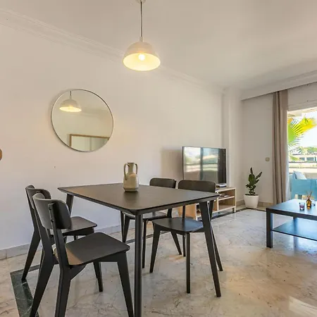 Puerto Banus, Marina Banus, 2br, 2bth, Pool, Parking, Marbella, 1j * Marbella