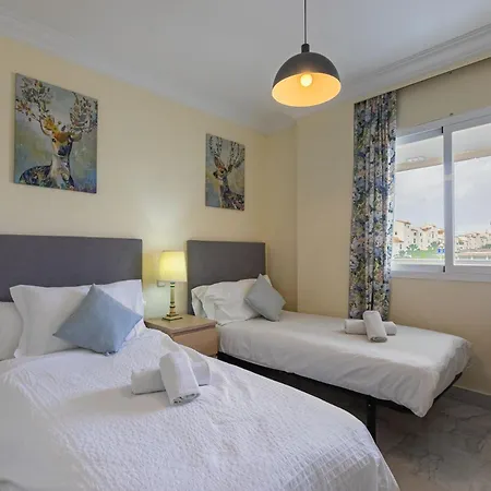 Puerto Banus, Marina Banus, 2br, 2bth, Pool, Parking, Marbella, 1j Apartamento Marbella